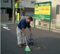 [写真]清掃に力を入れた駐車場運営