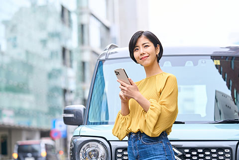 スマホからカーシェアサービスを予約する会員