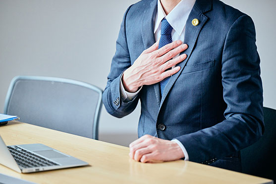 税理士、ＦＰ、金融機関などお金の専門家のイメージ