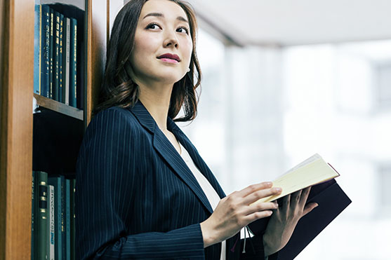 弁護士や司法書士のイメージ