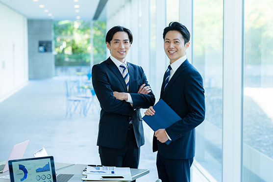 土地に関する法律の問題を法務局で行うイメージ