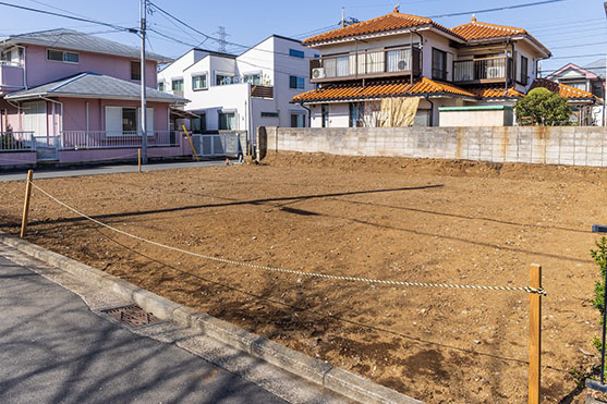 住宅街にある土地