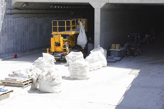 事業決定後の工事が始まった道路
