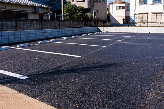 駐車場に転用された土地