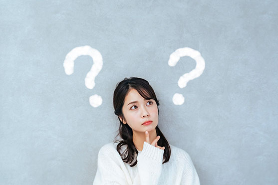疑問を持つ人