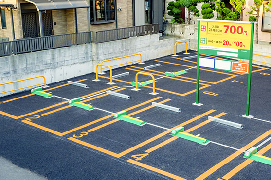 ロック板式駐車場