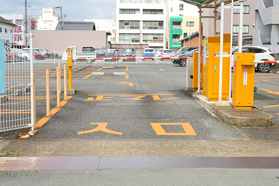 コインパーキングの入口